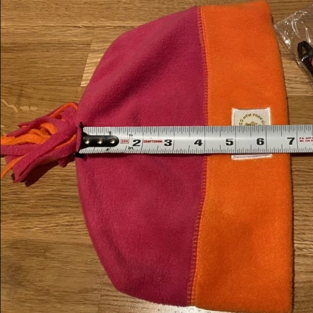 NEW Dunkin Donuts NYC 2021 beanie In Orange & Pink, One Size